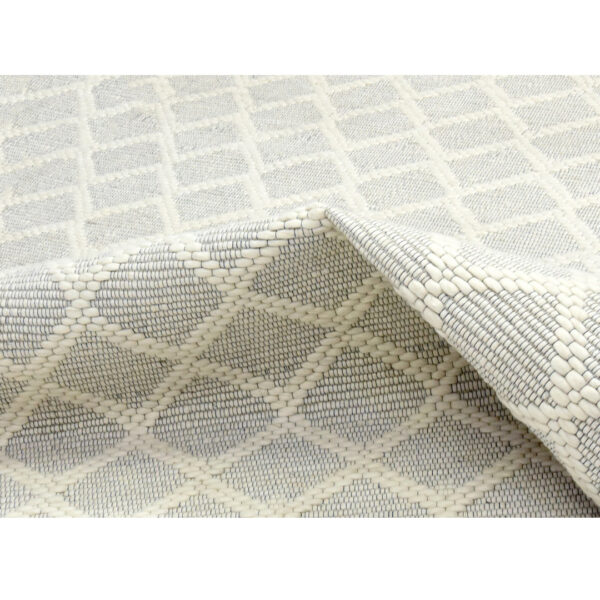 Modern Jaquard Woolen White Carpet