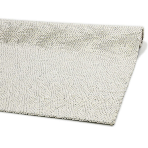 Modern Jaquard Woolen White Carpet