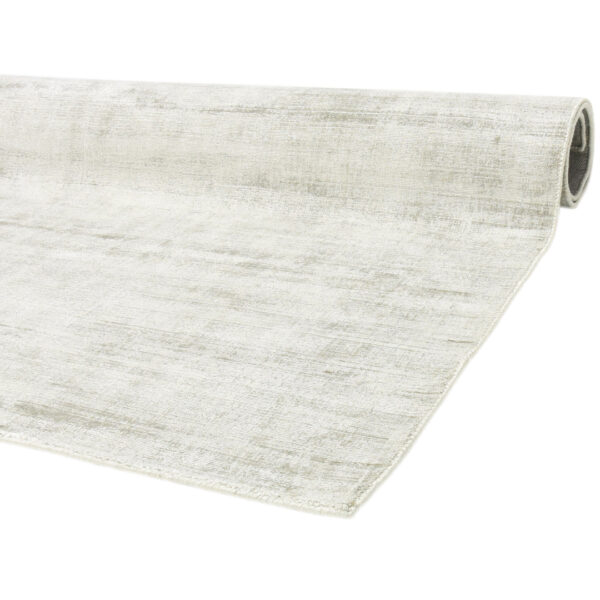 Aura De Luxe Ivory Premium Rugs